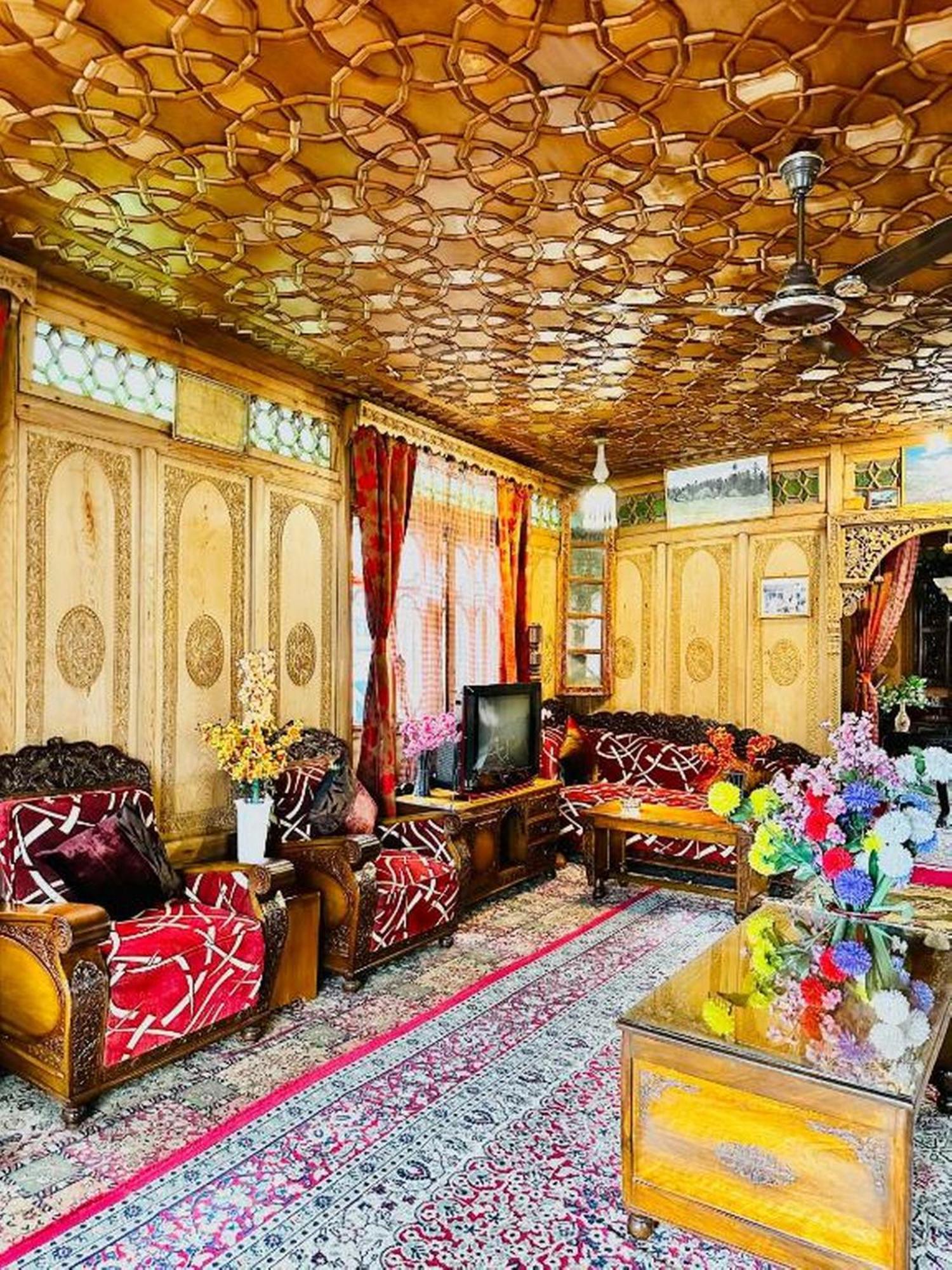 Floating Luxury Group Of Houseboats Hotel Srīnagar Exterior foto