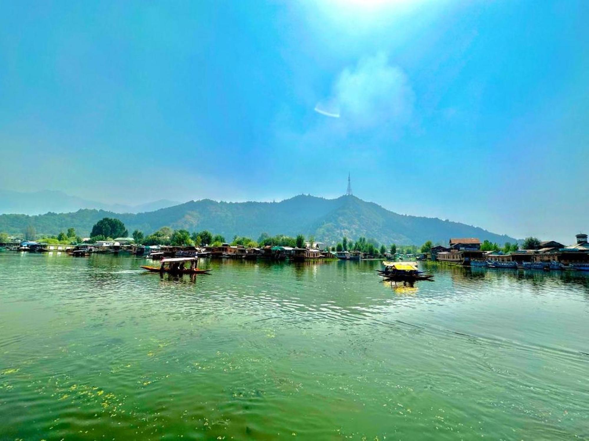 Floating Luxury Group Of Houseboats Hotel Srīnagar Exterior foto